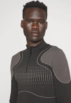 YOURTURN Jaquard Sports UnisexMaglietta A Manica LungaBlack Uomo T-shirt E Polo YO121015P-Q11 3 YOURTURN Jaquard Sports UnisexMaglietta A Manica LungaBlack Uomo T-shirt E Polo YO121015P-Q11 -Yourturn 03d573d10a2741569f9bca3dde9bb1ac scaled