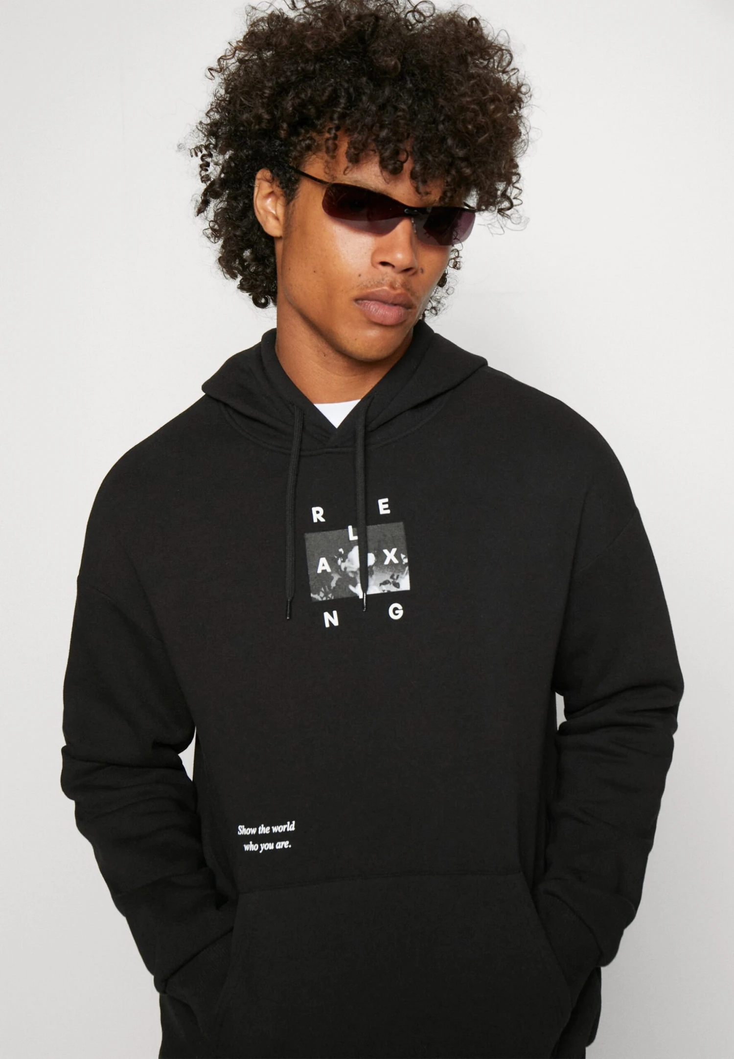 Yt-Zi-0122-0413Relaxed Hoodie / 802BlackFelpa Con Cappuccio802Black Uomo Maglieria e Felpe YO121012H-Q11 YOURTURN Yt-Zi-0122-0413Relaxed Hoodie / 802BlackFelpa Con Cappuccio802Black Uomo Maglieria E Felpe YO121012H-Q11 -Yourturn 1eb508897c5a4974ab8a2559d7ce19b5 scaled