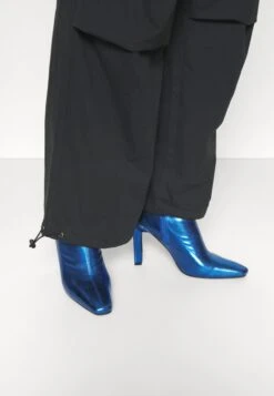 YOURTURN UnisexPantaloni Black Uomo Pantaloni YO12100XK-Q11 -Yourturn 1ef48fe08b024e978ea6cd20101c3b05 scaled