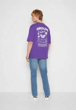 YOURTURN Nostalgia Future Tee UnisexT-Shirt Con StampaPurple Donna T-shirt E Top YO12100M4-I11 -Yourturn 2d839d25c2b84fd3af3e4aec65254a06 scaled