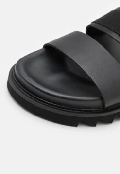 YOURTURN UnisexSandaliBlack Uomo Scarpe Aperte YO115G000-Q11 5 YOURTURN UnisexSandaliBlack Uomo Scarpe Aperte YO115G000-Q11 -Yourturn 3072e5cab4ef4153b3cfbe3a9d4f4078 scaled