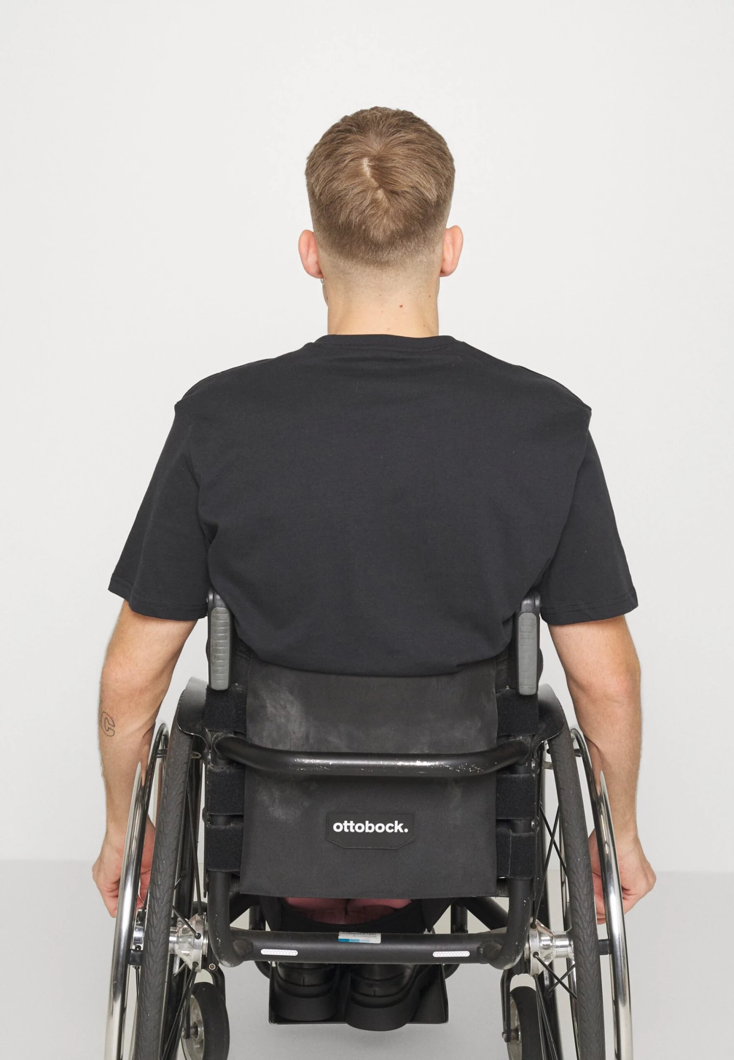 UnisexT-Shirt Con StampaBlack Uomo T-shirt e polo YO12100OT-Q11 YOURTURN UnisexT-Shirt Con StampaBlack Uomo T-shirt E Polo YO12100OT-Q11 -Yourturn 380ebe713f214c608d500d905c96a94d scaled