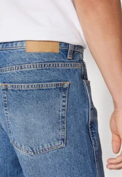 YOURTURN Slim Straight Fit Unisex Jeans A SigarettaLight Blue Denim Donna Jeans YO121014L-K11 -Yourturn 4011ae0fd3954e01ba325921404fd237 scaled