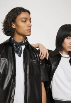 YOURTURN UnisexCamiciaBlack Donna Camicie E Bluse YO12100XV-Q11 -Yourturn 44b2db3a25f54d15975616f6dfd1934a scaled