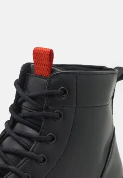 YOURTURN Stivaletti StringatiBlack Uomo Stivaletti/Stivali YO112K02A-Q11 -Yourturn 57cdc0e17bd14d54bb48813d3b3bce17 scaled