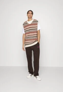 YOURTURN UnisexPantaloni SportiviBrown Uomo Pantaloni YO12100V1-O11 1 YOURTURN UnisexPantaloni SportiviBrown Uomo Pantaloni YO12100V1-O11 -Yourturn 6359bb28932b434d8a53c8697cc66b91 scaled