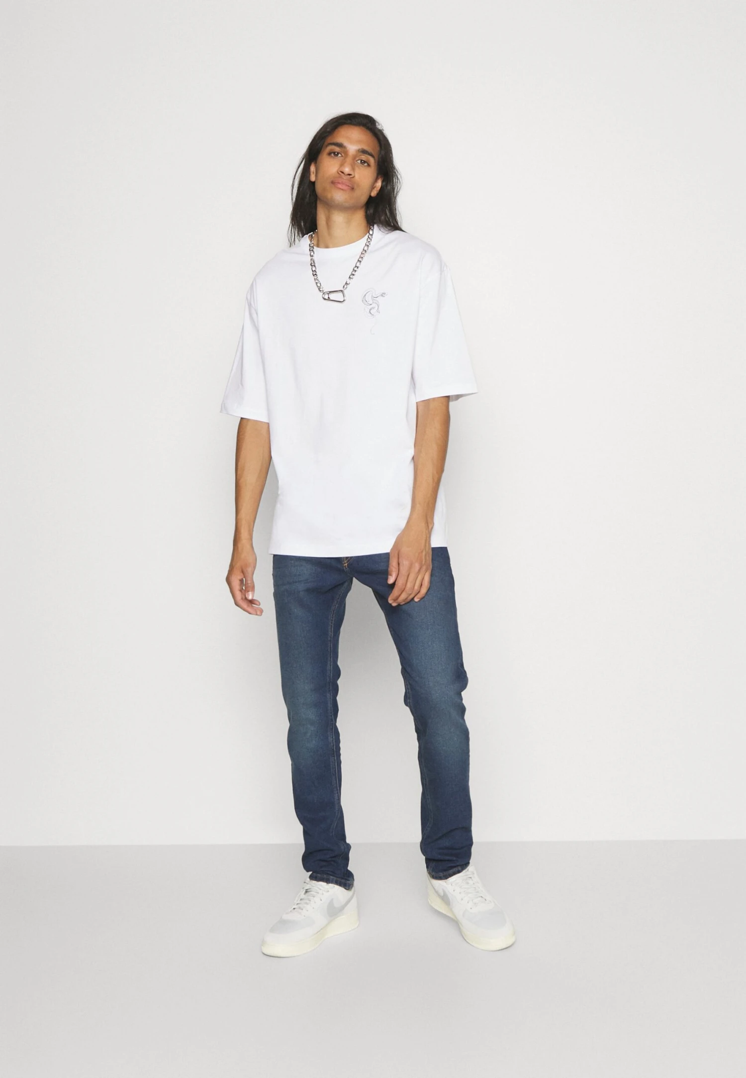 UnisexT-Shirt Con StampaWhite Uomo T-shirt e polo YO121012U-A11 YOURTURN UnisexT-Shirt Con StampaWhite Uomo T-shirt E Polo YO121012U-A11 -Yourturn 6e1321eece84421898e8dfe0f0d96b47 scaled