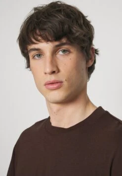 YOURTURN UnisexT-Shirt Con StampaBrown Uomo T-shirt E Polo YO12100VI-O11 3 YOURTURN UnisexT-Shirt Con StampaBrown Uomo T-shirt E Polo YO12100VI-O11 -Yourturn 75c1b492bbf248edbad721bbc5cdad9b scaled