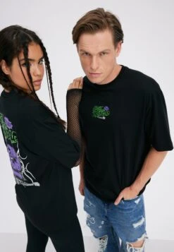 YOURTURN UnisexT-Shirt Con StampaBlack Donna T-shirt E Top YO121015M-Q11 3 YOURTURN UnisexT-Shirt Con StampaBlack Donna T-shirt E Top YO121015M-Q11 -Yourturn 790ede5e5b654aa5a2b7f2c232c4dc61 scaled