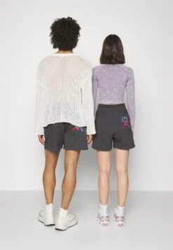 YOURTURN GraphicShortsDark Grey Donna Shorts YO12100ZM-C11 2 YOURTURN GraphicShortsDark Grey Donna Shorts YO12100ZM-C11 -Yourturn 929b592fa2e2453caf79c67e68e9fac0 scaled