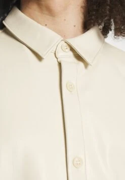 YOURTURN UnisexGiacca In SimilpelleBeige Uomo Giacche YO12100J4-B11 4 YOURTURN UnisexGiacca In SimilpelleBeige Uomo Giacche YO12100J4-B11 -Yourturn a32ba3b97fb84e7fae95b9c061124838 scaled