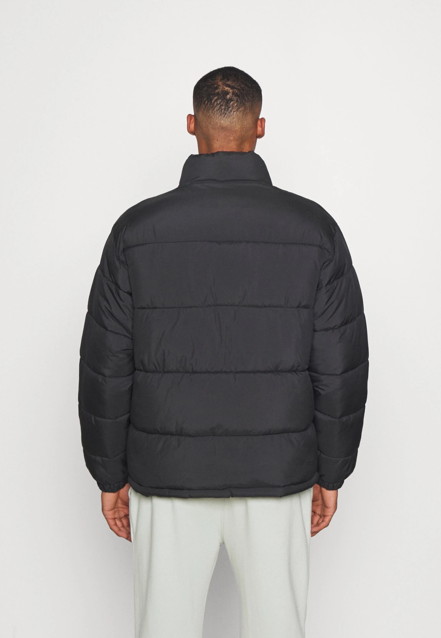 Unisex - Giacca Invernale - Black YOURTURN Unisex - Giacca Invernale - Black -Yourturn b57499cc4ae34e7f9e98987799f2440f scaled