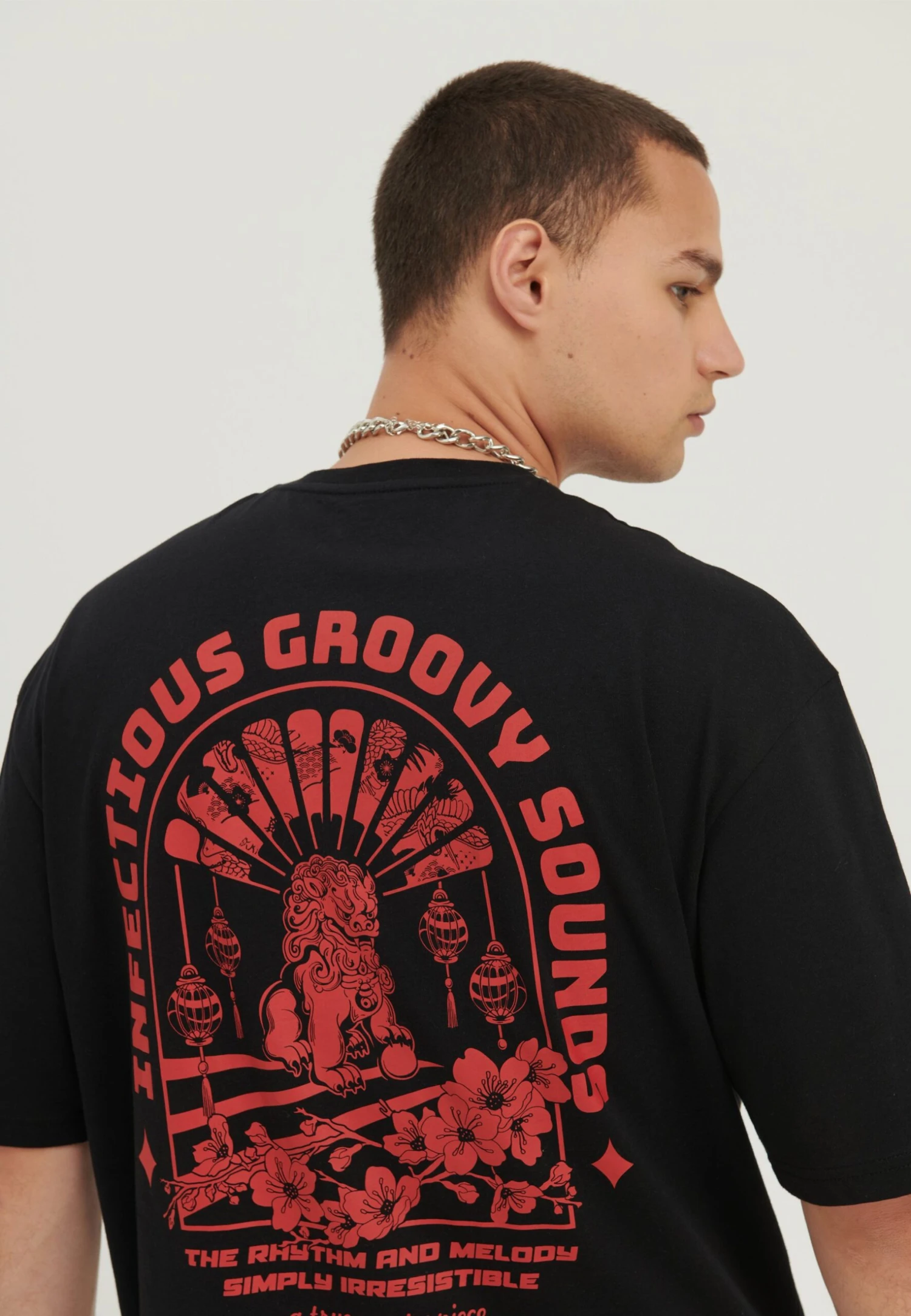 UnisexT-Shirt Con StampaBlack Uomo T-shirt e polo YO121017D-Q11 YOURTURN UnisexT-Shirt Con StampaBlack Uomo T-shirt E Polo YO121017D-Q11 -Yourturn b75f8fbca57e438d89bb42f5e9c8d2af scaled