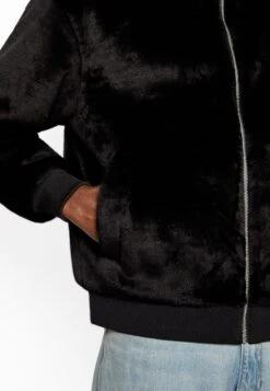 YOURTURN Giacca InvernaleBlack Uomo Giacche YO122T03R-Q11 -Yourturn bd2c7c34dcc94e1bb50e04c04c1e2f8a scaled