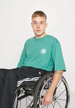 YOURTURN UnisexT-Shirt Con StampaGreen Uomo T-shirt E Polo YO12100OU-M11 2 YOURTURN UnisexT-Shirt Con StampaGreen Uomo T-shirt E Polo YO12100OU-M11 -Yourturn c4ee4c172e4a46e4ad5113d156b0c0d5 scaled