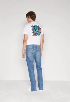 YOURTURN Slim Straight Fit Unisex Jeans A SigarettaLight Blue Denim Donna Jeans YO121014L-K11 -Yourturn d813c18ef4f348b9be75942a0fb83eb3 scaled