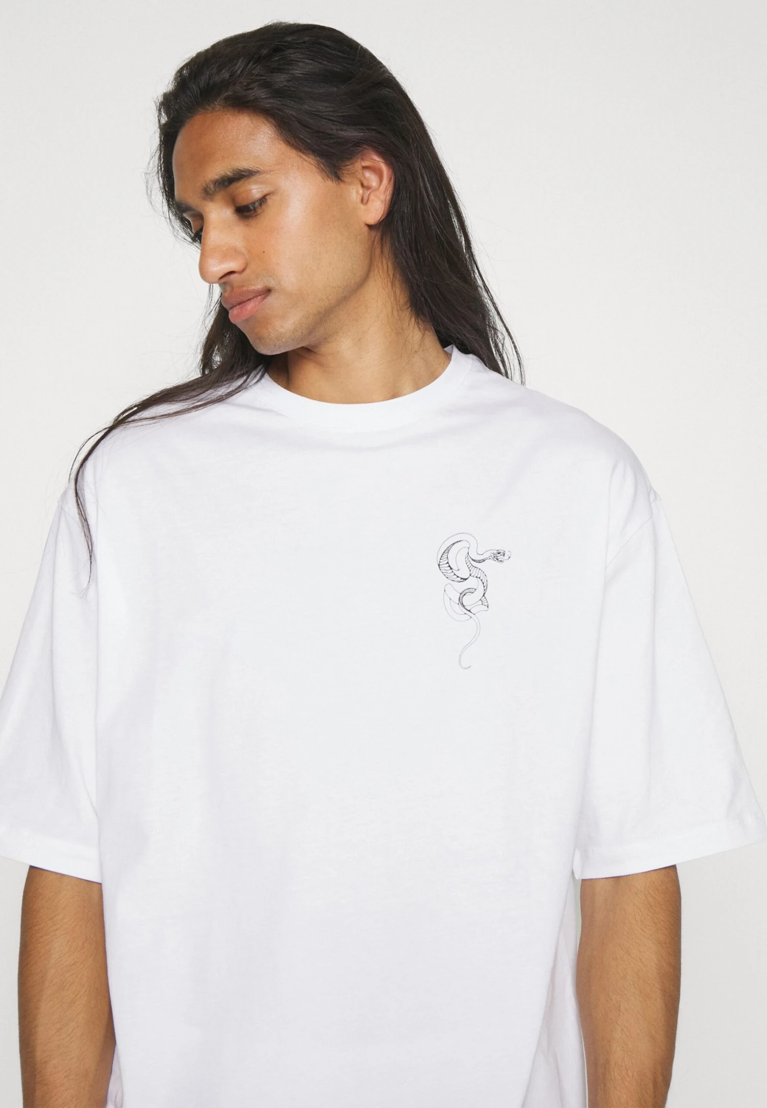 UnisexT-Shirt Con StampaWhite Uomo T-shirt e polo YO121012U-A11 YOURTURN UnisexT-Shirt Con StampaWhite Uomo T-shirt E Polo YO121012U-A11 -Yourturn e82b3b1267554b8385834ec99b5d3af0 scaled