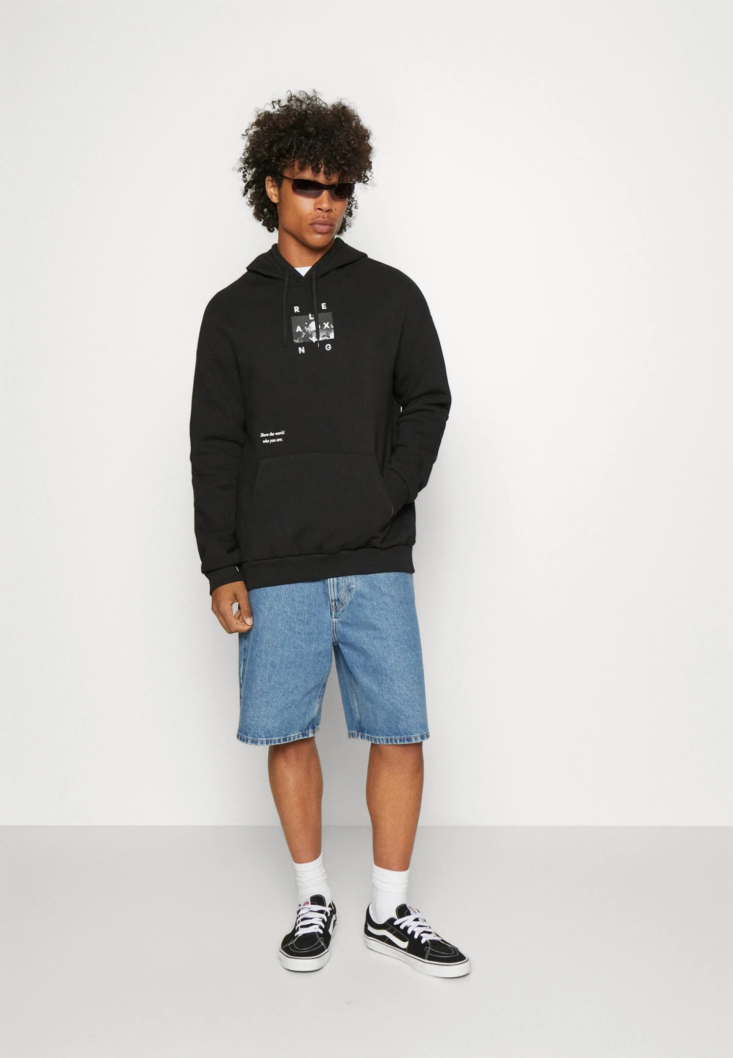 Yt-Zi-0122-0413Relaxed Hoodie / 802BlackFelpa Con Cappuccio802Black Uomo Maglieria e Felpe YO121012H-Q11 YOURTURN Yt-Zi-0122-0413Relaxed Hoodie / 802BlackFelpa Con Cappuccio802Black Uomo Maglieria E Felpe YO121012H-Q11 -Yourturn e8e3e6036217488d90db5850f4e3a190 scaled