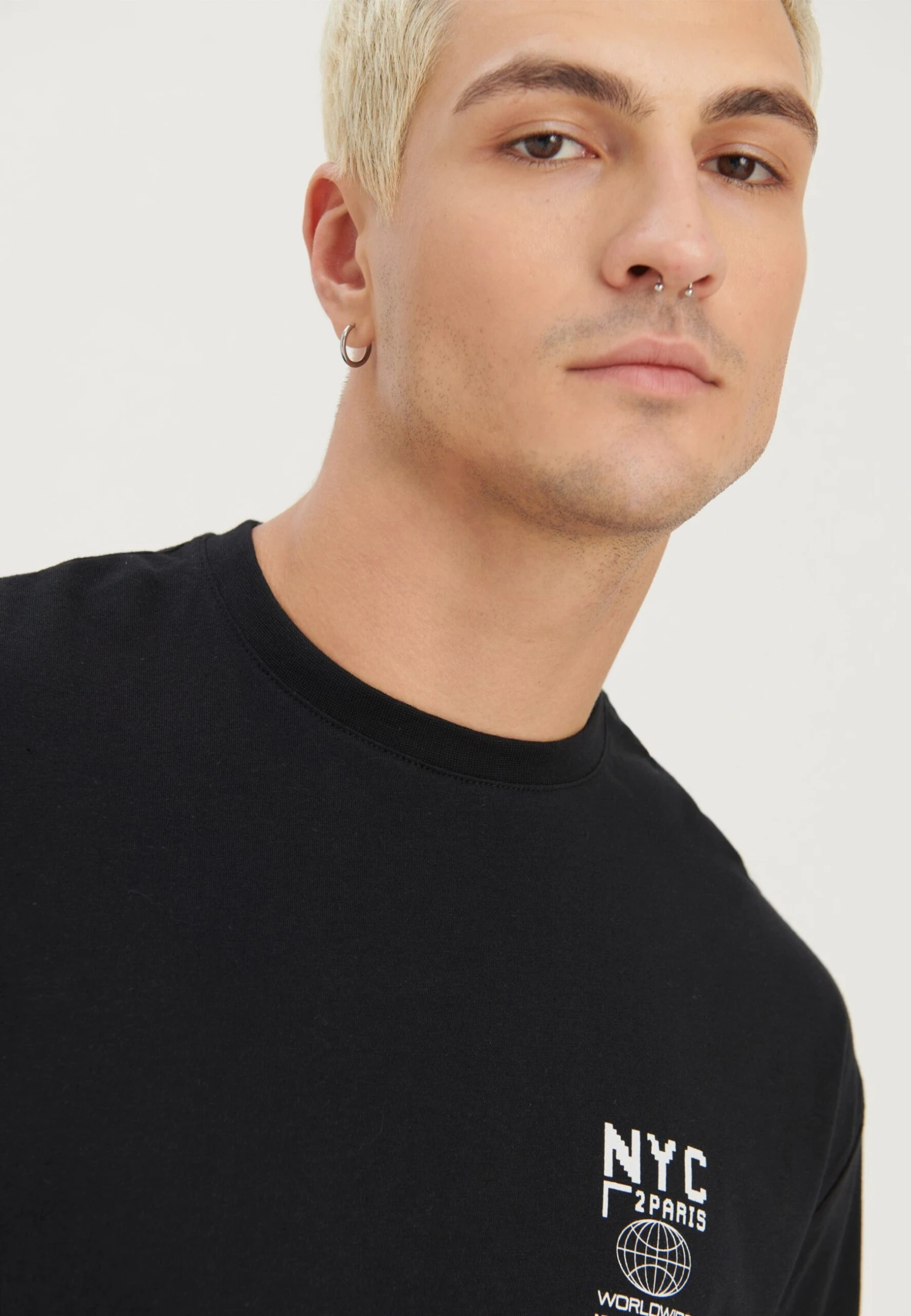 UnisexT-Shirt Con StampaBlack Uomo T-shirt e polo YO121015S-Q11 YOURTURN UnisexT-Shirt Con StampaBlack Uomo T-shirt E Polo YO121015S-Q11 -Yourturn fbbd1e2418fd4c23aa7d3e4033b1c28a scaled